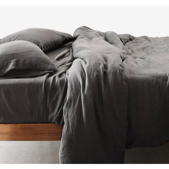 NEW The Citizenry Stonewashed Linen Pillowcases in Charcoal 2 Pieces Minimalist - Picture 2 of 6